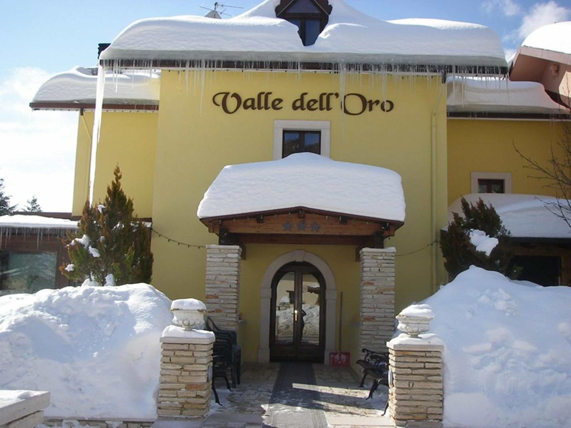 Hotel Valle Dell' Oro เปสกัสเซโรลี ภายนอก รูปภาพ